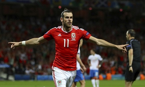 Ảnh Euro 2016 Nga 0-3 Xứ Wales: Ramsey, Bale nổ súng