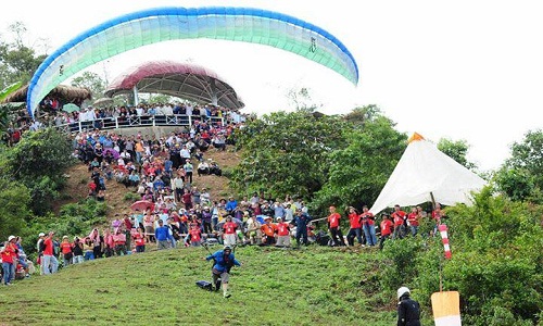 Phượt thủ háo hức đón chờ Festival dù lượn “Bay trên mùa vàng”