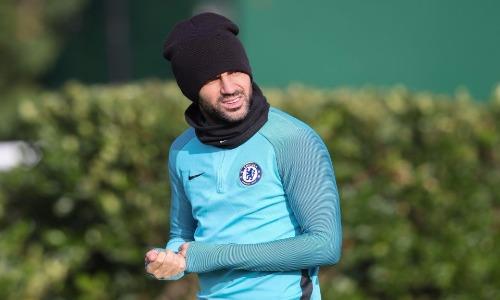 Chuyển nhượng bóng đá mới nhất: Chelsea ngăn Mourinho mua Fabregas