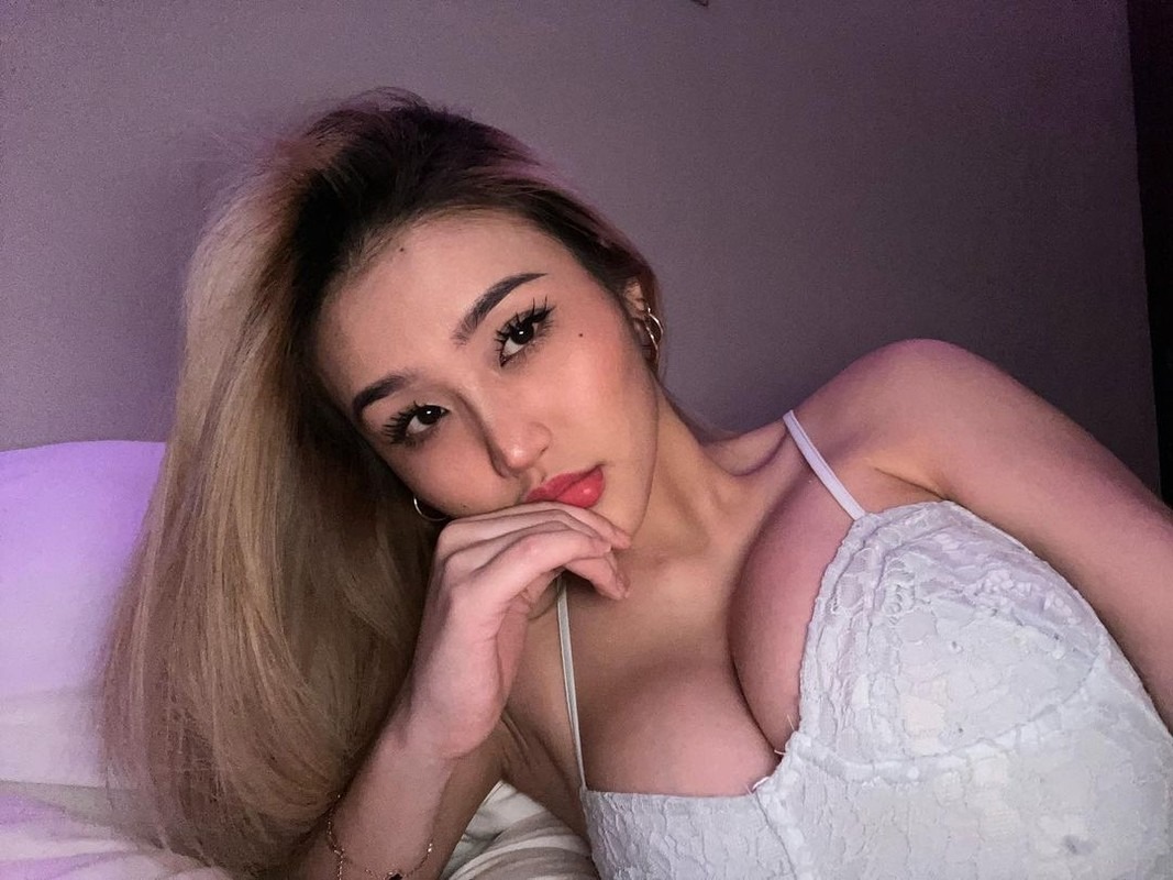 Hot girl Esports ngực khủng là niềm tự hào của game thủ Indonesia