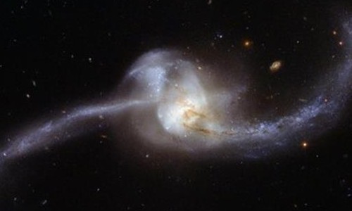 Diện mạo thiên hà “ăn thịt” mới trong vũ trụ gây sốc