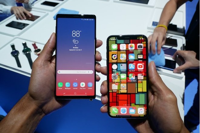 Người tiêu dùng vẫn hào hứng iPhone 2018 hơn Galaxy Note 9