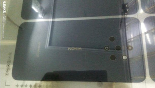 Xuất hiện smartphone nghi là Nokia 9 với kết cấu camera kỳ cục