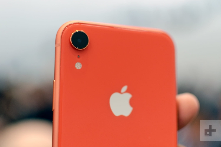 Phiên bản màu san hô của iPhone Xr là màu gì?