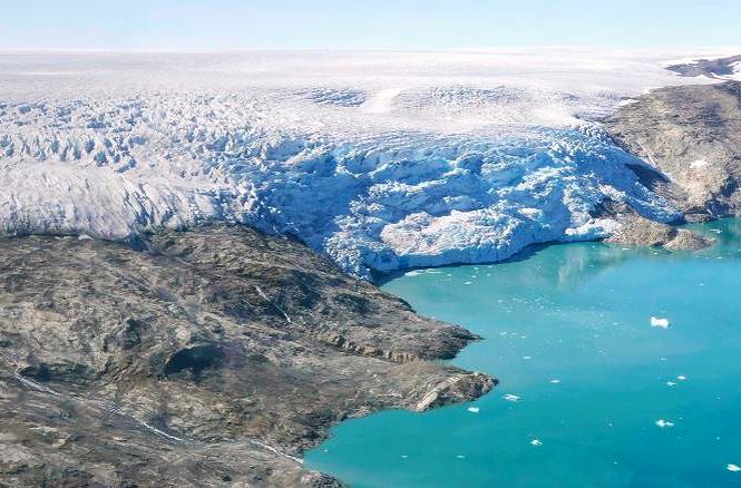 Bất thường băng ở Greenland tan 40% trong một ngày
