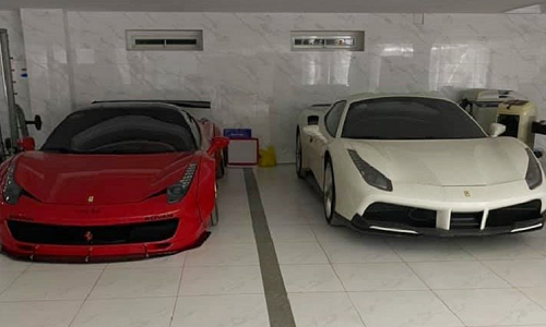 Đại gia Bình Phước độ siêu xe Ferrari 458 Italia chơi Tết