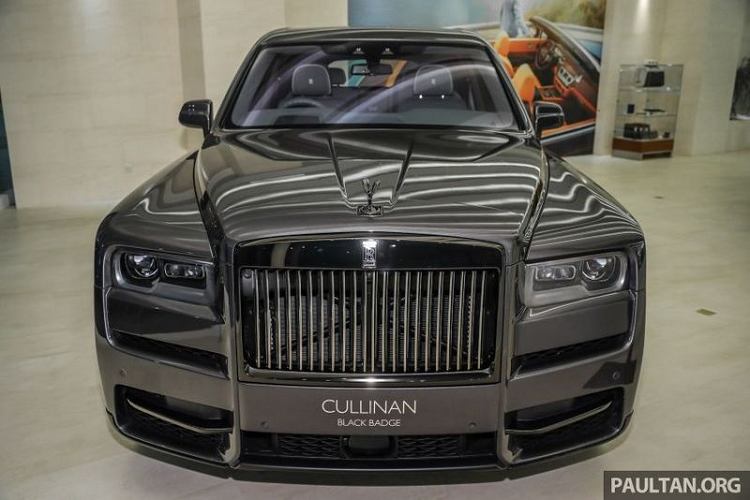 Ngắm Rolls-Royce Cullinan Black Badge chỉ hơn 9 tỷ ở Malaysia