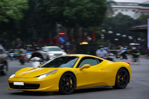 Siêu xe Ferrari 458 Italia hàng hiếm tái xuất tại Hà Nội