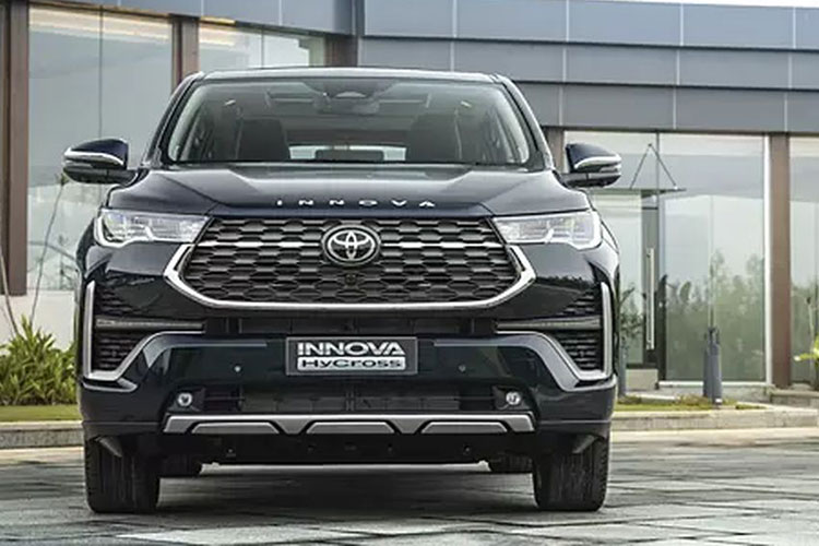 Hơn 1 tỷ đồng cho Toyota Innova Hybrid 2023 Việt Nam?