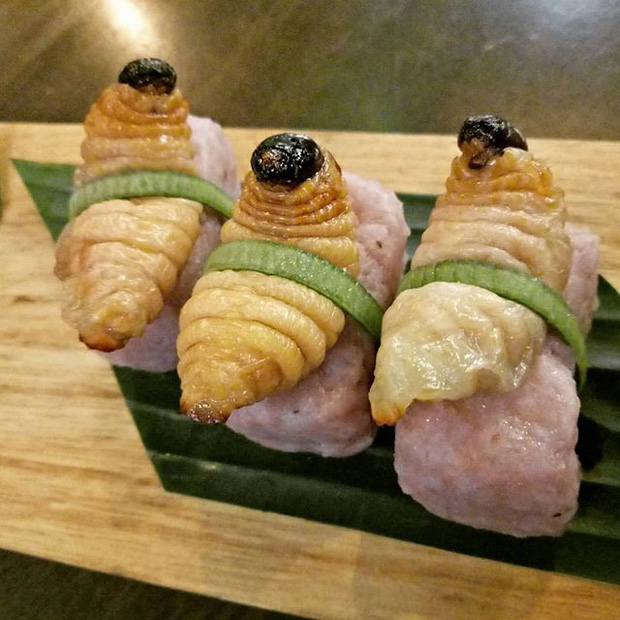 Độc lạ món sushi đuông dừa ở Malaysia