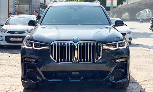 Cận cảnh BMW X7 2019 'xách tay' rẻ hơn chính hãng 500 triệu