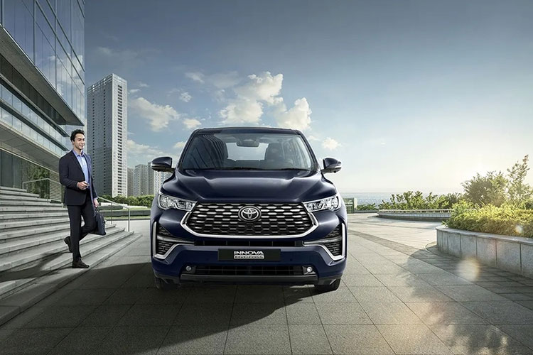 Toyota Innova 2023 sắp ra mắt Việt Nam 