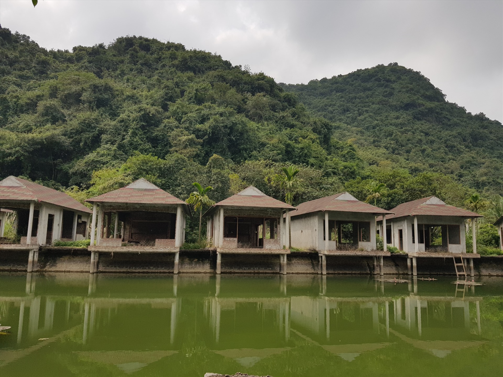 Cận cảnh 39 resort, homestay vi phạm xây trái phép ở Tràng An