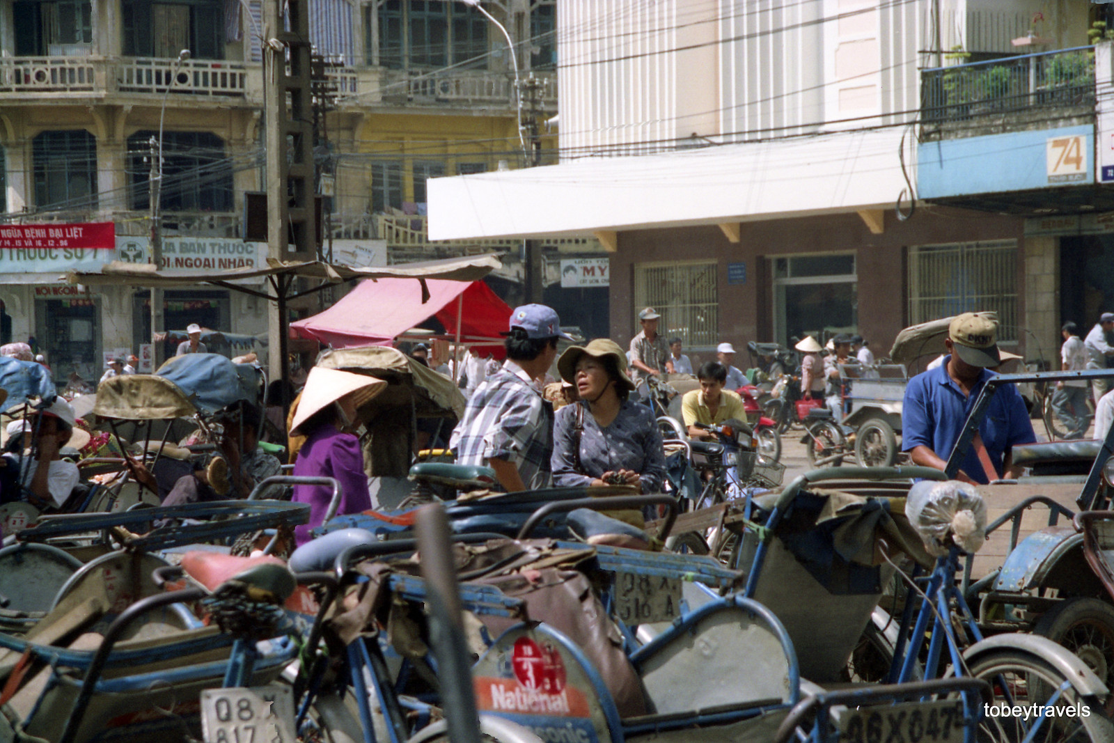 TP HCM năm 1996 sống động qua góc nhìn khách Tây