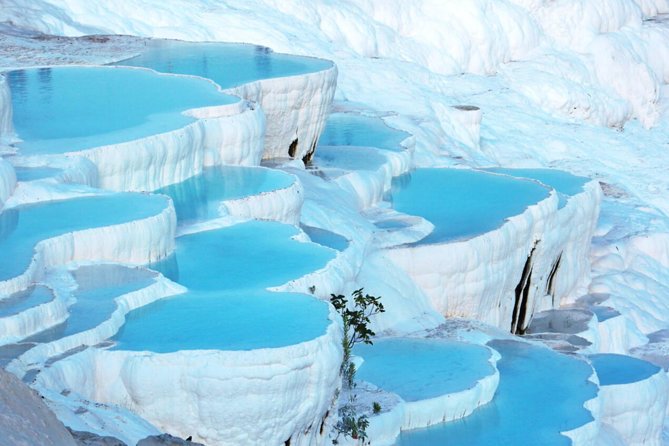 'Lâu đài bông' Pamukkale đẹp tựa thiên đường ở Thổ Nhĩ Kỳ