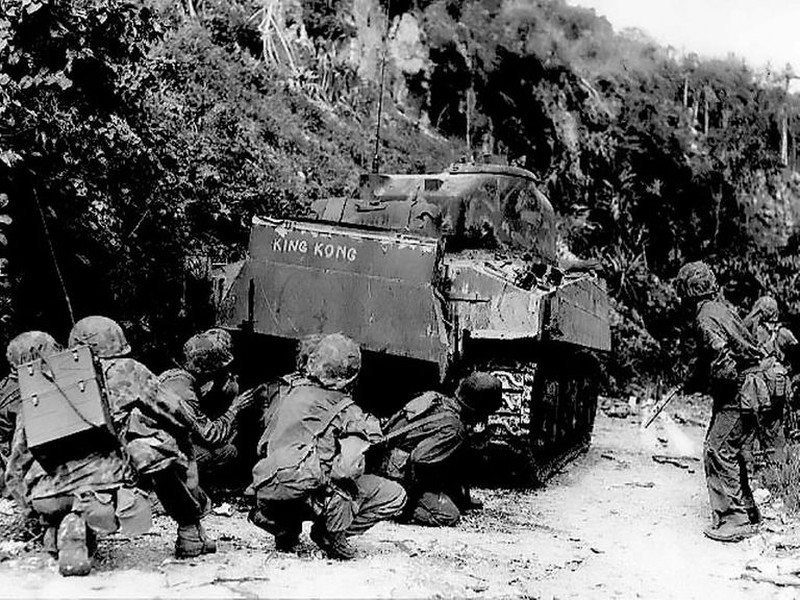  Trận chiến trên đảo Saipan bắt đầu từ trung tuần tháng 6 và kết thúc vào ngày 9/7/1944. Đây được xem là một trong những trận đánh đổ bộ lớn nhất của Mỹ ở Mặt trận Thái Bình Dương trong Chiến tranh Thế giới thứ hai và là chiến thắng mang tính quyết định vào nửa sau của cuộc đại chiến. Nguồn ảnh: BI.