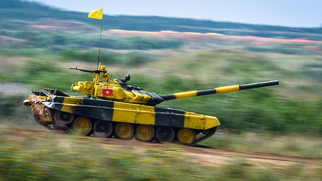 Kíp lái đầu tiên của Việt Nam trong hạng mục thi đấu Tank Biathlon 2019 nằm trong khuôn khổ  Army Games 2019 đã ra quân vào lúc 20h tối 5/8 theo giờ Việt Nam và gìành được thứ hạng cao. Nguồn ảnh: Armygame2019.