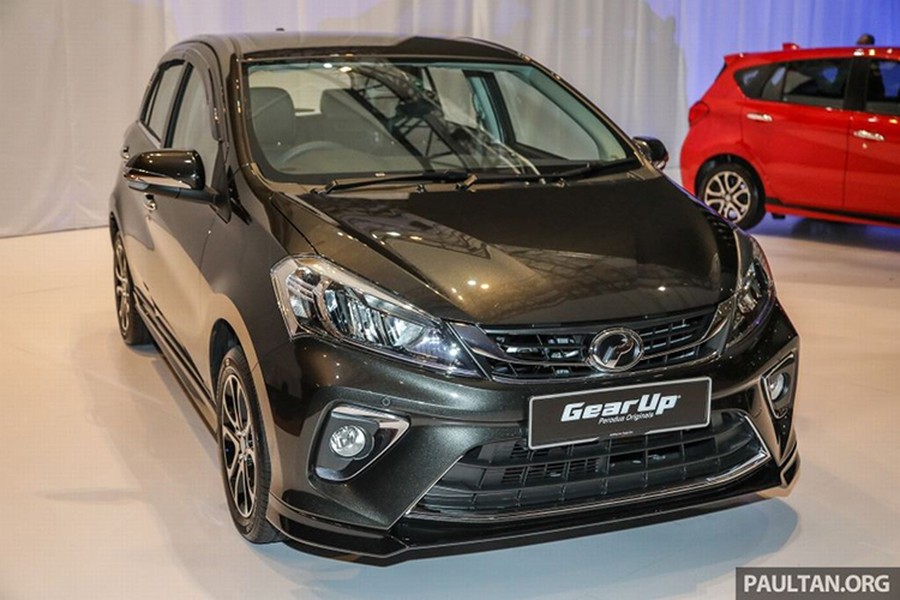 Mẫu  xe ôtô Perodua Myvi 2018 phiên bản Hatchback hoàn toàn mới chính thức bán ra tại Malaysia, với giá khởi điểm chỉ từ 44.300 RM (tương đương 234 triệu đồng). Theo đó, bản cao cấp nhất của mẫu ôtô giá rẻ này chỉ có giá vào khoảng 55.500 RM (tương đương hơn 290 triệu đồng).