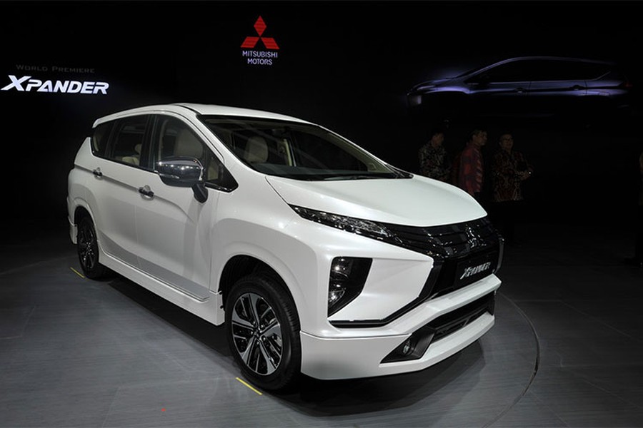 Tương tự tại Việt Nam, mẫu  xe Mitsubishi Xpander 2018 gia nhập thị trường Thái Lan theo dạng xe nhập khẩu nguyên chiếc (CBU) từ nhà máy Mitsubishi ở Indonesia. Mẫu MPV 7 chỗ này mang đến người tiêu dùng ôtô xứ sở chùa vàng 2 lựa chọn, gồm phiên bản GLS Limited và GT.