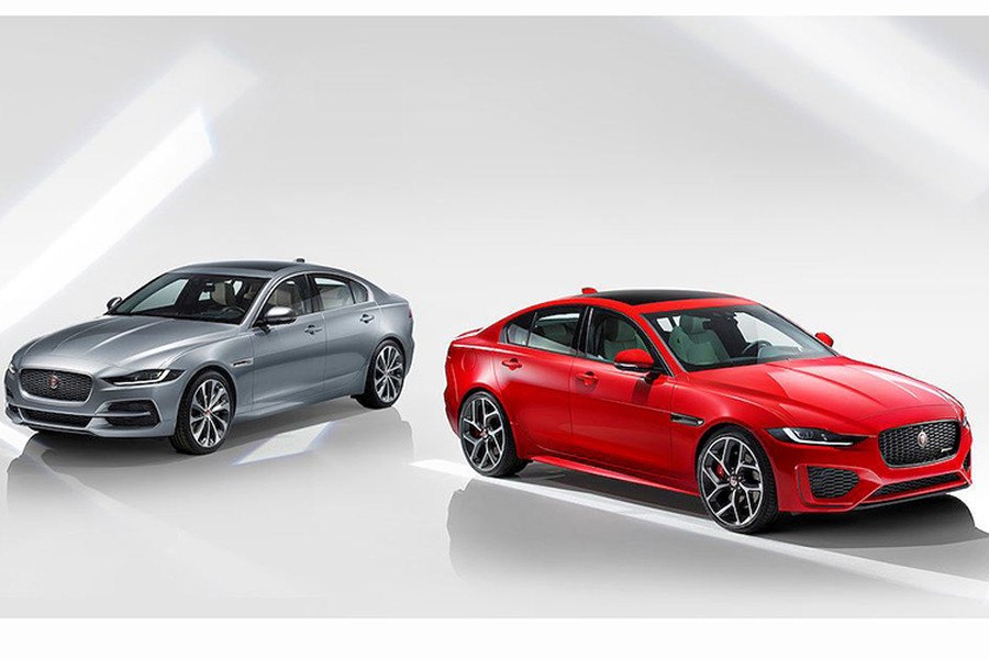 Nhìn vào mẫu  xe sedan Jaguar XE, nhiều người sẽ không nghĩ rằng mẫu sedan hạng D cao cấp này đã được ra mắt từ cách đây 5 năm và mới chỉ lên dây chuyền sản xuất kể từ tháng 4/2015. Tuy nhiên trong 4 năm đó, các hãng nhà sản xuất khác đã nâng cấp triệt để những dòng xe cạnh tranh (Mercedes C-Class) hoặc thay thế bằng đời xe mới (BMW 3 Series).