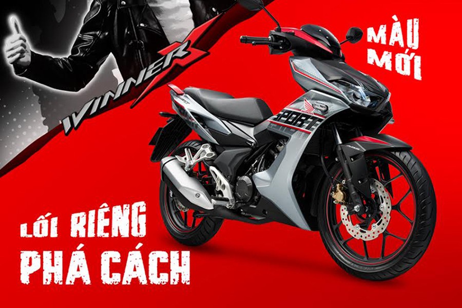  Honda Winner X 150 mới từng có một màn ra mắt cực kỳ hoành tráng trong tháng 7/2019. Sau gần 1 năm xuất hiện, mẫu xe côn tay underbone này đã được Honda Việt Nam nâng cấp thành nhiều phiên bản khác nhau và mới đây nhất, Honda Winner X vừa được giới thiệu phiên bản thể thao mới cùng tem mác ấn tượng.