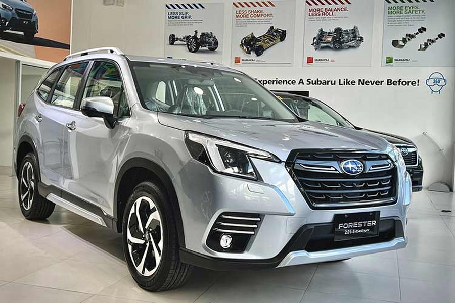 Trong nhóm xe  SUV đại hạ giá tại Việt Nam, đầu tiên phải kể đến Subaru Forester. Đây hiện là mẫu xe được ưu đãi nhiều nhất, lên đến 280 triệu đồng. Giá xe giờ đây chỉ còn dao động ở mức 749 - 969 triệu đồng.