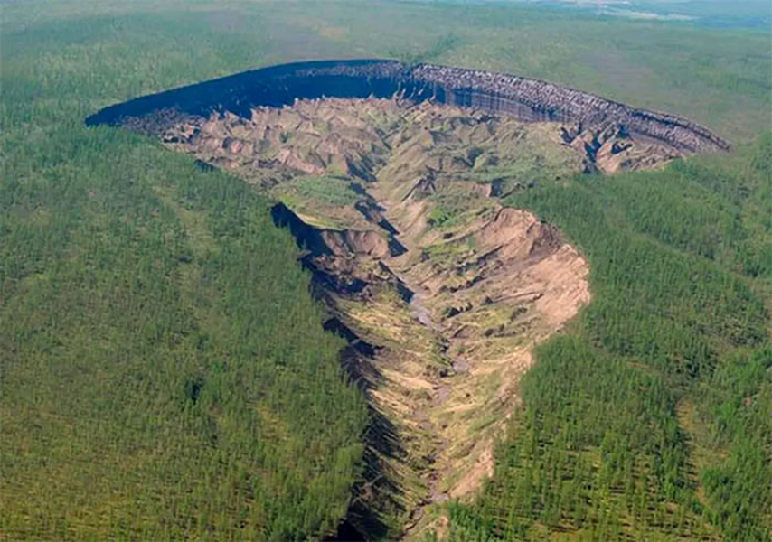 Nằm ở huyện Verkhoyansk, Siberia, Nga, Batagaika là "hố tử thần" lớn nhất thế giới. Theo các chuyên gia, Batagaika được hình thành cách đây 29 năm.