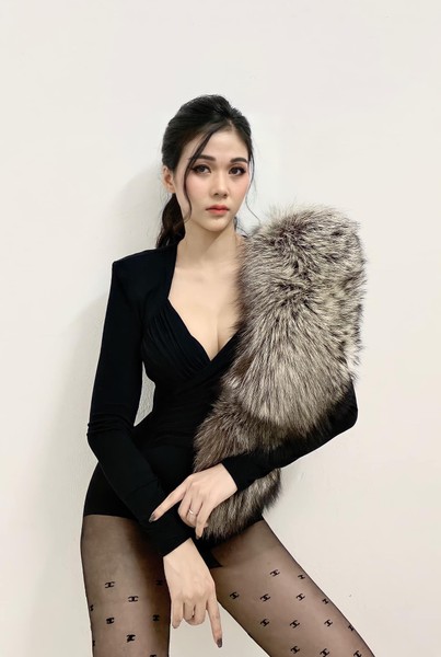 Hà Thị Hương Giang (sinh năm 1992, Phú Thọ) là  hot girl Hà thành được biết đến nhiều hơn với nick name Giang Hà.