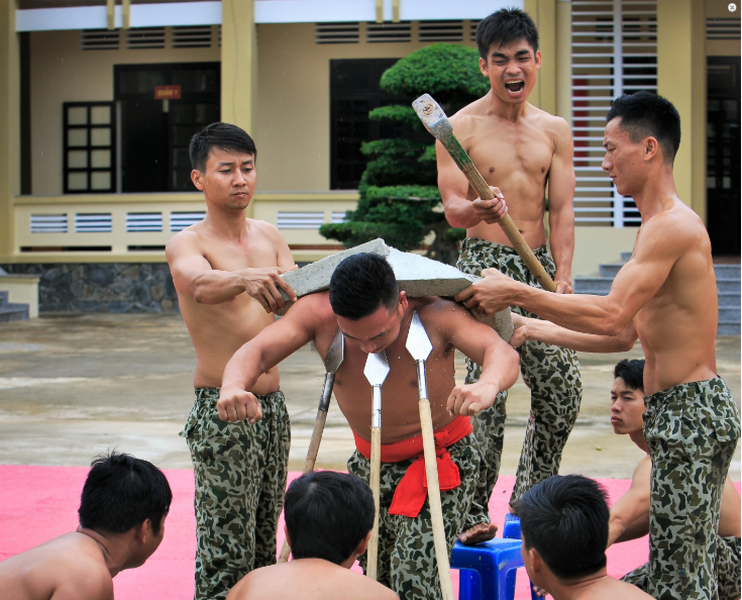 Với truyền thống “Đặc biệt tinh nhuệ, anh dũng tuyệt vời, mưu trí táo bạo, đánh hiểm thắng lớn”, dưới sự lãnh đạo của Đảng Cộng sản Việt Nam, mà trực tiếp là Đảng ủy-Thủ trưởng Bộ Tư lệnh, Bộ Tham mưu Quân khu 7, cán bộ, chiến sĩ  Tiểu đoàn Đặc công 60 đã và đang ra sức rèn đức luyện tài, sẵn sàng nhận và hoàn thành tốt mọi nhiệm vụ.