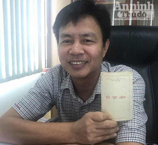 Theo anh Thành, năm ấy, trong khi chờ kết quả thi đại học, đã đi làm thêm kiếm được 2 chỉ vàng, tương đương 400 đồng. Không dám ăn tiêu, đem gửi tiết kiệm, và sau 34 năm, tính lãi các kiểu thì số tiền tiết kiệm còn 0 đồng! Anh Thành cho biết, thời ấy, mẹ anh là Trưởng ban liên hiệp xã tiểu thủ công nghiệp Nam Định, các chủ nhiệm hợp tác xã của thành phố hay đến nhà chơi, nên anh tranh thủ làm quen.