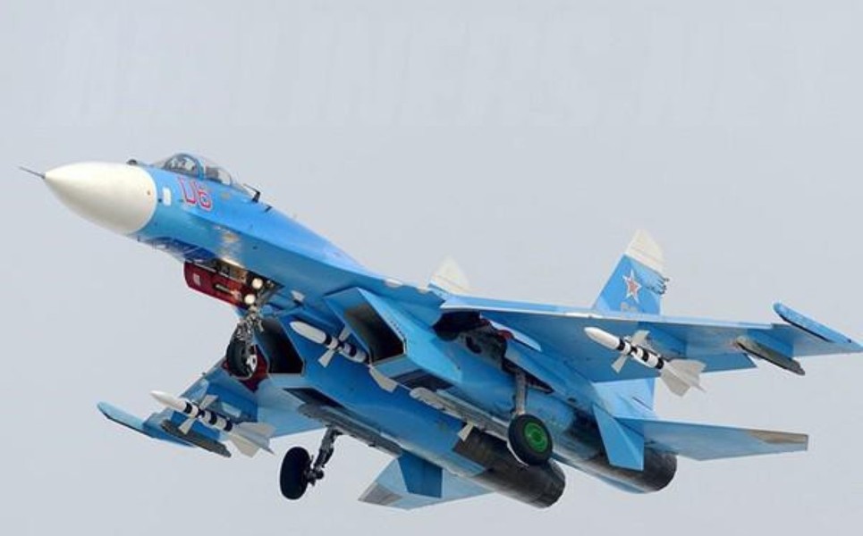  Tiêm kích Su-27 được đánh giá là một trong những tiêm kích thế hệ thứ 4 thành công nhất thế giới, tuy vậy trải qua thời gian, Su-27 dần trở nên lão hóa.