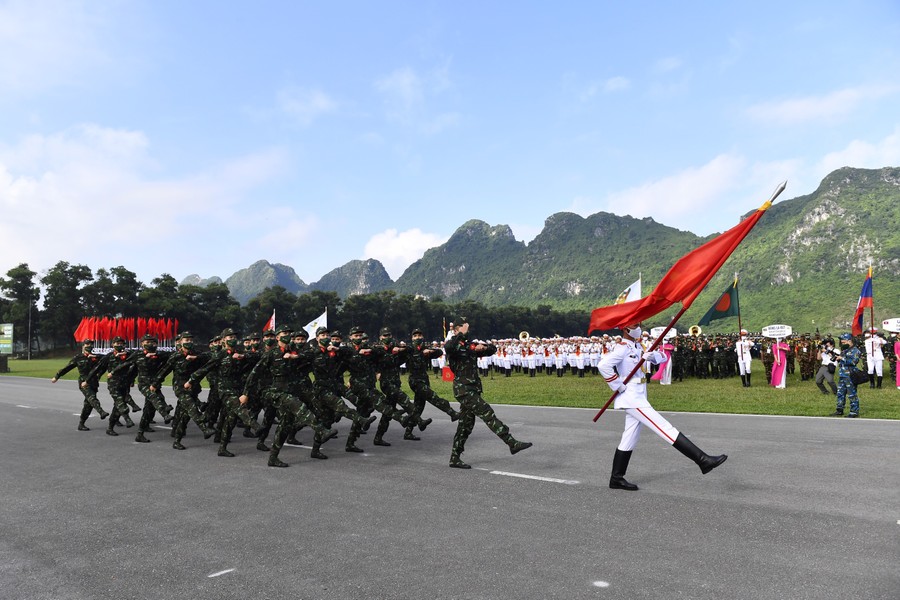 Ngay sau lễ khai mạc, các đội tuyển tham gia  Army Games 2021 với các nội dung thi đấu ở Việt Nam, đã bắt tay vào công tác chuẩn bị để bắt đầu thi đấu.