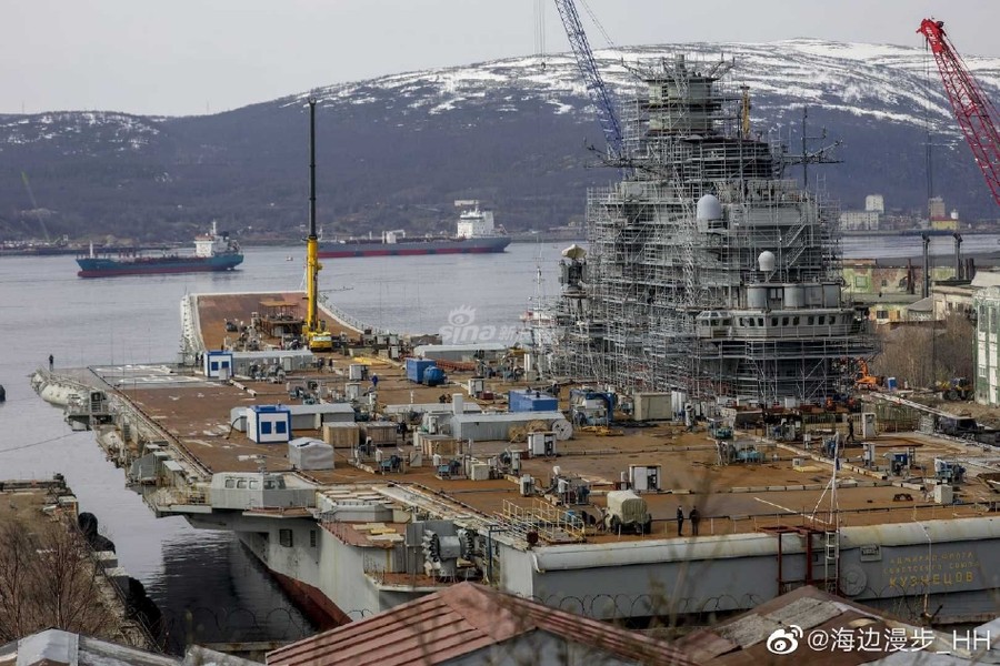  Tàu sân bay Kuznetsov - hàng không mẫu hạm duy nhất của Nga đã bắt đầu được tiến hành sửa chữa lớn từ quý I năm 2017. Mục tiêu của quá trình sửa chữa lớn này nhằm kéo dài tuổi đời của Kuznetsov thêm 25 năm.