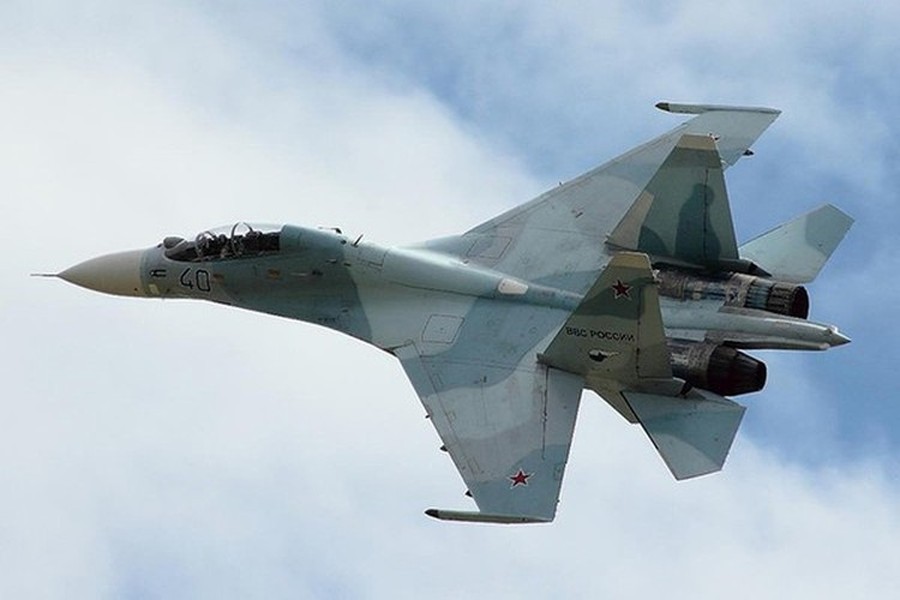 Phiên bản tiêm kích Su-30M2 là một trong những biến thể Su-30 hiện đại ít được sử dụng nhất, chỉ có 19 máy bay chiến đấu Su-30M2 đang được biên chế, tất cả đều thuộc Không quân Nga.