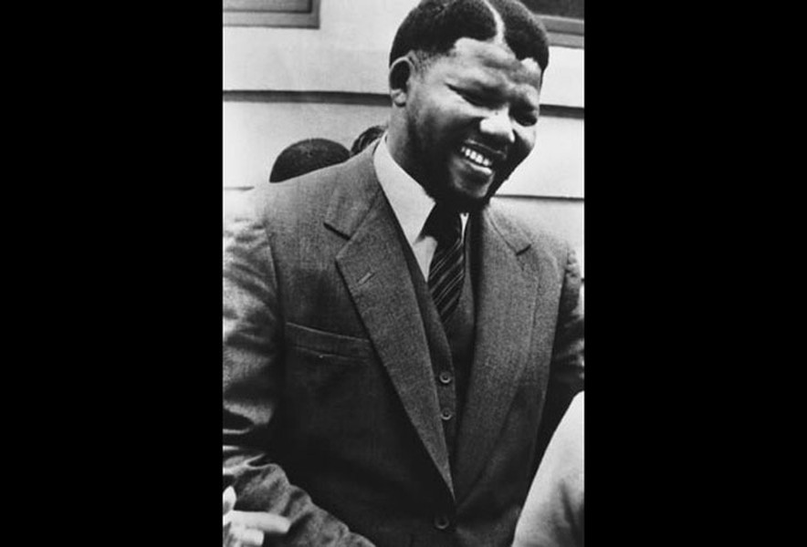 Cố Tổng thống Nam Phi Nelson Mandela là nhà lãnh đạo của Đại hội Dân tộc Phi trong những năm 1960 trước khi bị bị kết án tù chung thân.