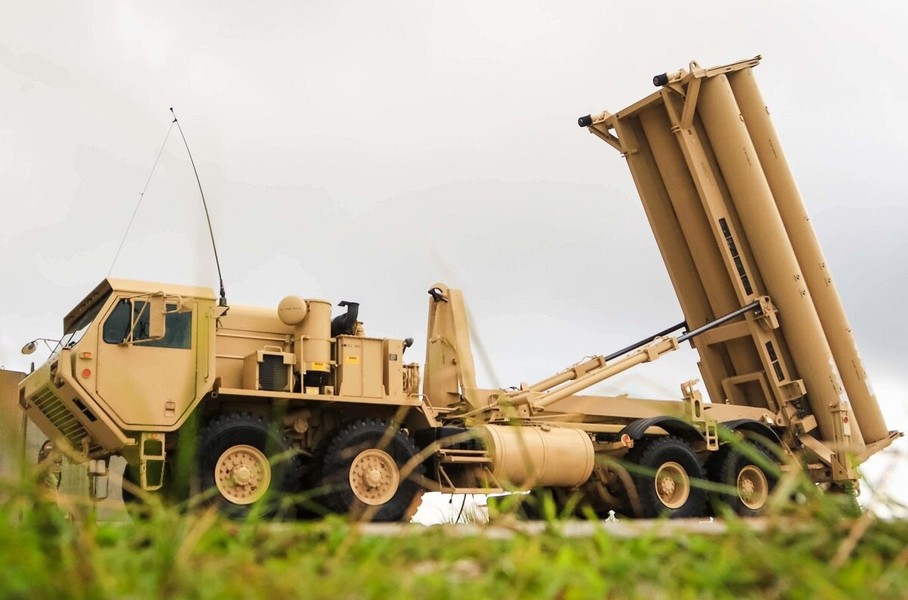  Hệ thống THAAD tăng tầm là phiên bản cải tiến của hệ thống THAAD hiện đang được Quân đội Mỹ triển khai. Tên lửa của hệ thống này có thể đánh chặn mục tiêu là tên lửa đường đạn ở trong và ngoài bầu khí quyển. Hệ thống còn có thể cung cấp thông tin mục tiêu cho các hệ thống đánh chặn tầm thấp khác.