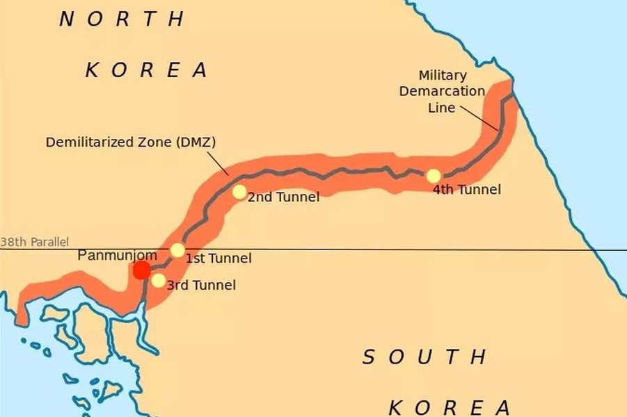  Khu vực phi quân sự (DMZ) được đánh dấu đỏ, phân chia lãnh thổ Triều Tiên (phía bắc) và Hàn Quốc (phía nam).