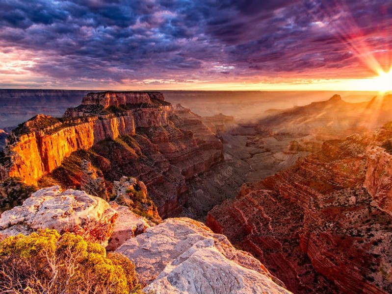 Một trong những vườn quốc gia tuyệt vời nhất nước Mỹ phải kể đến là Grand Canyon. Đây là một khu bảo tồn ở tiểu bang Arizona, trong đó có hẻm núi lớn Grand Canyon nổi tiếng thế giới.