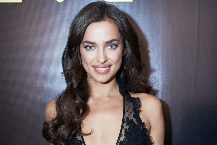 Với đôi mắt xanh và làn da nâu quyến rũ, người mẫu Irina Shayk được bình chọn là một trong những  phụ nữ xinh đẹp nhất nước Nga. Ảnh: Getty Images.