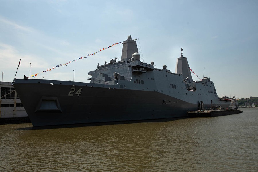  Tàu đổ bộ USS Arlington lớp San Antonio do Công ty North Grumman chế tạo và được biên chế trong Hải quân Mỹ vào năm 2013. (Nguồn ảnh: Business Insider)