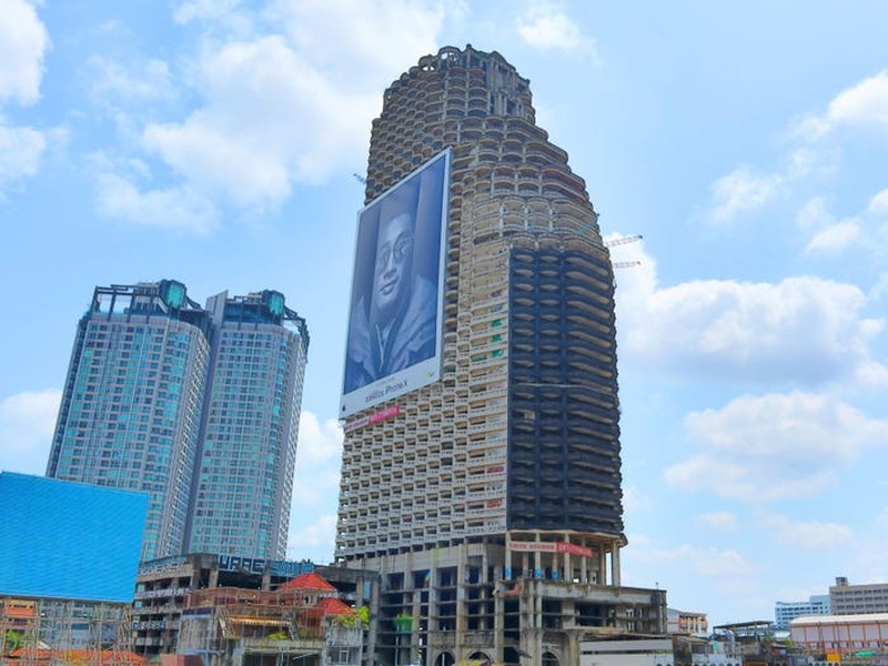 Theo Insider, tòa nhà chọc trời Sathorn Unique còn được biết đến là  tòa tháp ma ở thủ đô Bangkok, Thái Lan. (Nguồn ảnh: Insider)