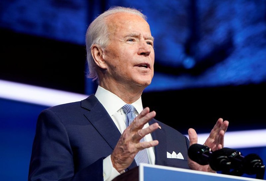 Hôm 13/4, Tổng thống Joe Biden (ảnh) đã quyết định rút các binh sĩ Mỹ còn lại khỏi Afghanistan trước ngày 11/9/2021, đúng 20 năm sau vụ tấn công khủng bố của al-Qaeda làm châm ngòi cho cuộc chiến kéo dài của Mỹ tại quốc gia Tây Nam Á này. (Nguồn ảnh: Reuters)