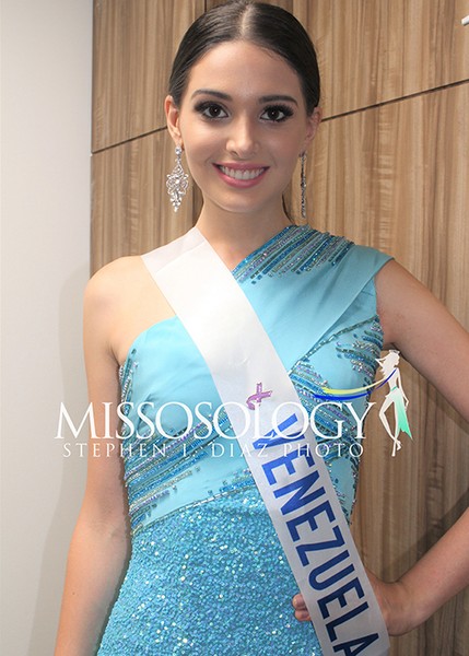 Đến từ Venezuela, Diana Croce được dự đoán giành vương miện cuộc thi Miss International 2017 -  Hoa hậu Quốc tế 2017. Cô trẻ trung, sở hữu nụ cười tỏa nắng và có phong cách thời trang tinh tế.