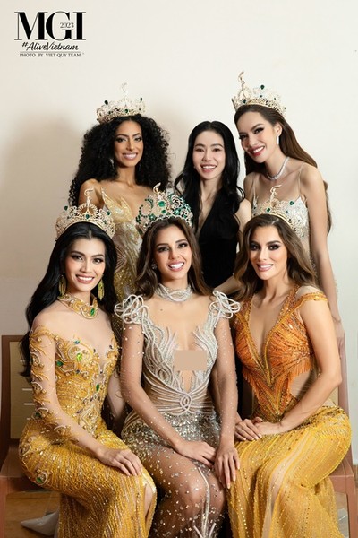 Đại diện Peru - Luciana Fuster vừa đăng quang Miss Grand International 2023 -  Hoa hậu Hòa bình Quốc tế 2023. Á hậu 1,2,3 và 4 lần lượt thuộc về các đại diện Myanmar, Colombia, Mỹ và Việt Nam. Ảnh: Miss Grand International.