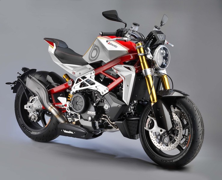 Đã từng được  hãng môtô Bimota hé lộ từ trước khi triển lãm EICMA 2015 diễn ra, Impeto là một mẫu streetfighter hoàn toàn mới, được tung ra nhằm thay thế cho chiếc DB9 hiện nay của hãng.