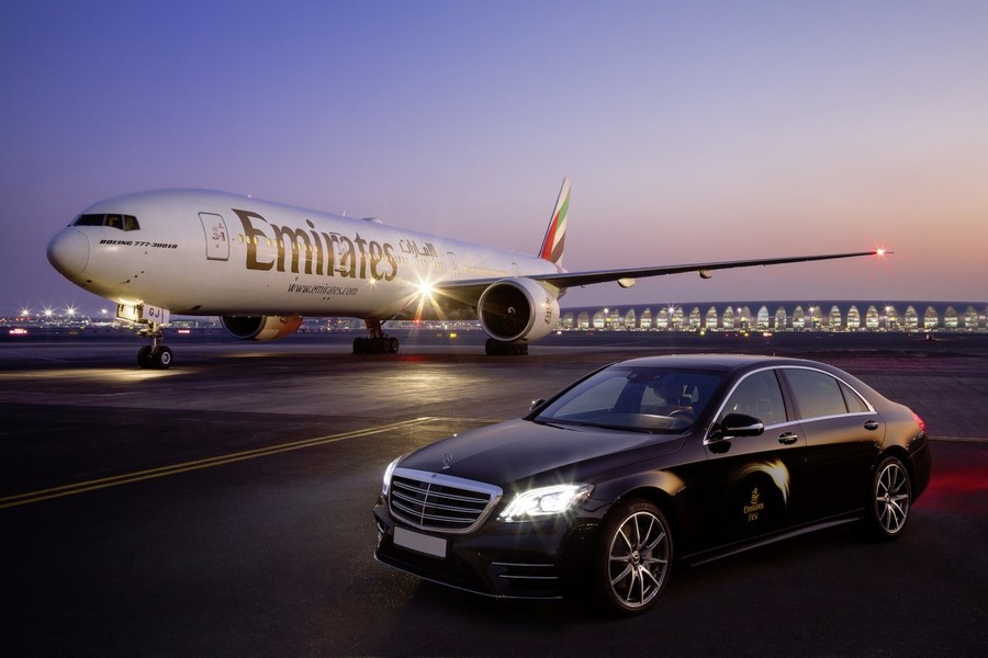 Mới đây, thương hiệu  xe sang Mercedes-Benz đã chính thức hợp tác với hãng hàng không ddình đám Emirates Airline nhằm đưa đến các khách hàng những dịch vụ sang trọng bậc nhất.