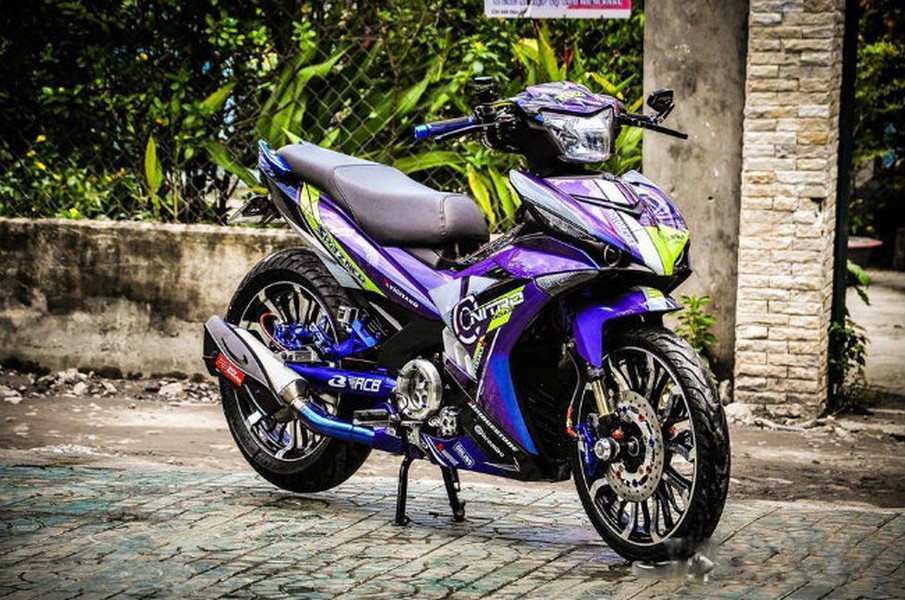 Chuyên trang xe motohits (Indonesia) đã dành khá nhiều lời khen mỹ miều cho siêu phẩm  xe Yamaha Exciter 150 độ của một dân chơi Việt. "Bắt mắt và ấn tượng" là nhận xét của nhiều dân chơi xe ở xứ vạn đảo dành cho chiếc xe độ này.