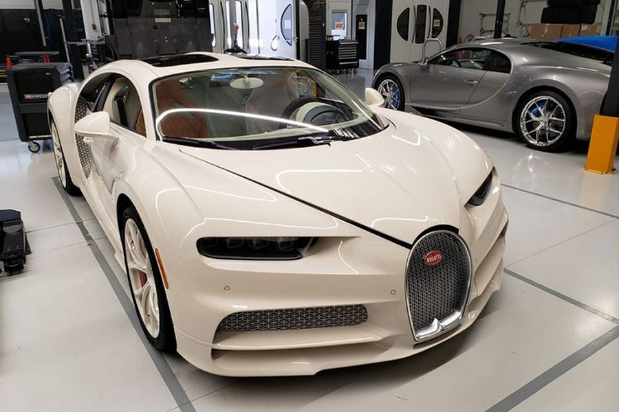 Phiên bản  siêu xe Bugatti Chiron đặc biệt này đã trải qua quá trình hoàn thiện không dưới 3 năm và đặc biệt hơn, đây là một sản phẩm một phần được hoàn thiện dưới bàn tay tài hoa của hãng thời trang danh tiếng nhất nhì thế giới – Hermes.