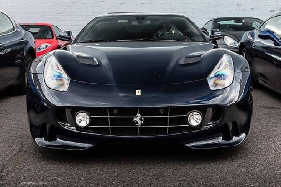  Siêu xe Ferrari F12tdf không phải là cái tên quá xa lạ trong giới mê siêu xe cũng như các triệu phú thích sưu tầm xe độc.