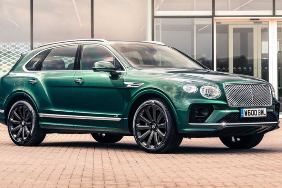 Bentley Bentayga là một chiếc SUV siêu sang cỡ lớn, vì vậy, việc  Bentayga sở hữu mâm 22 inch lớn cũng là điều dễ hiểu. Theo công bố của Bentley, đó là bộ la-zăng thương mại làm bằng sợi carbon lớn nhất thế giới và nó chỉ được cung cấp cho Bentayga.